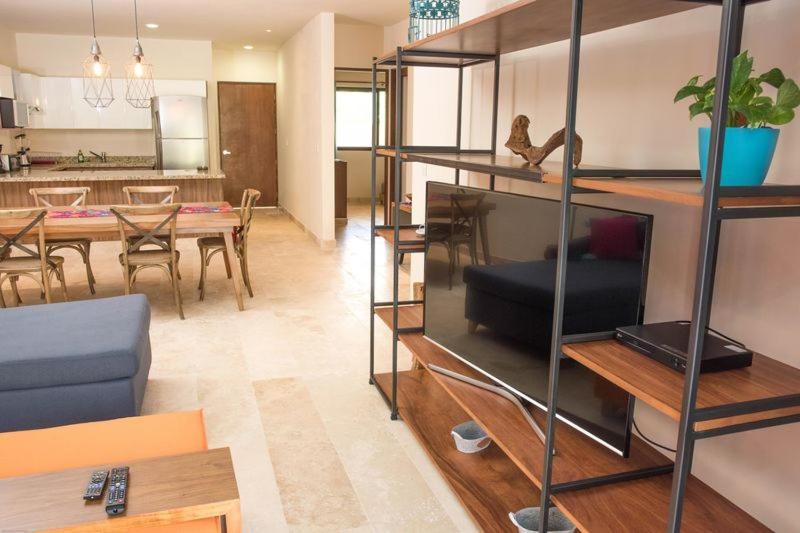 Swim Up- 2 Bdr & 2 Bike In Apartamento